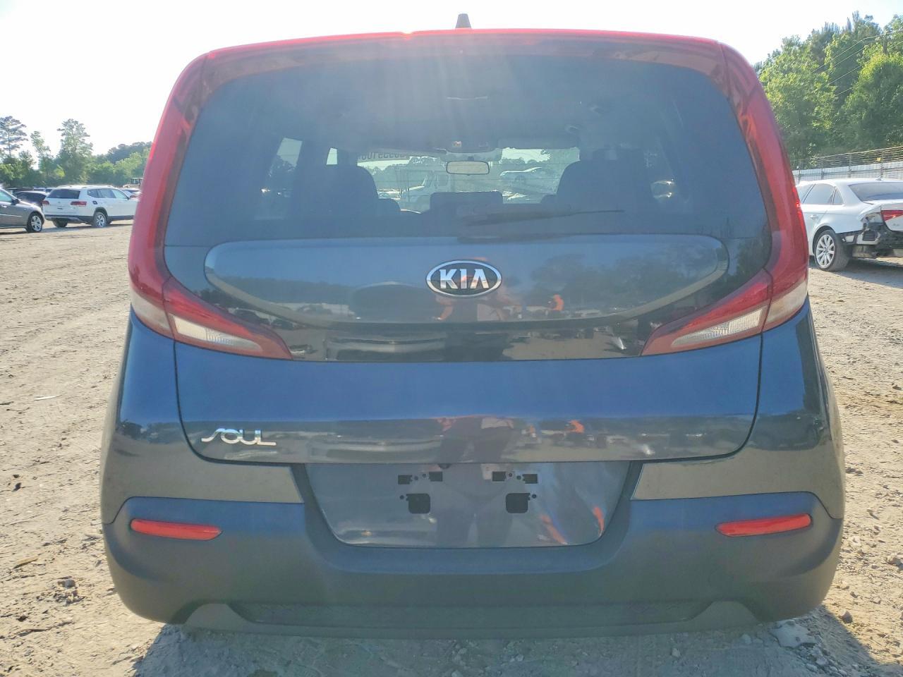 2020 Kia Soul Lx - Image 6