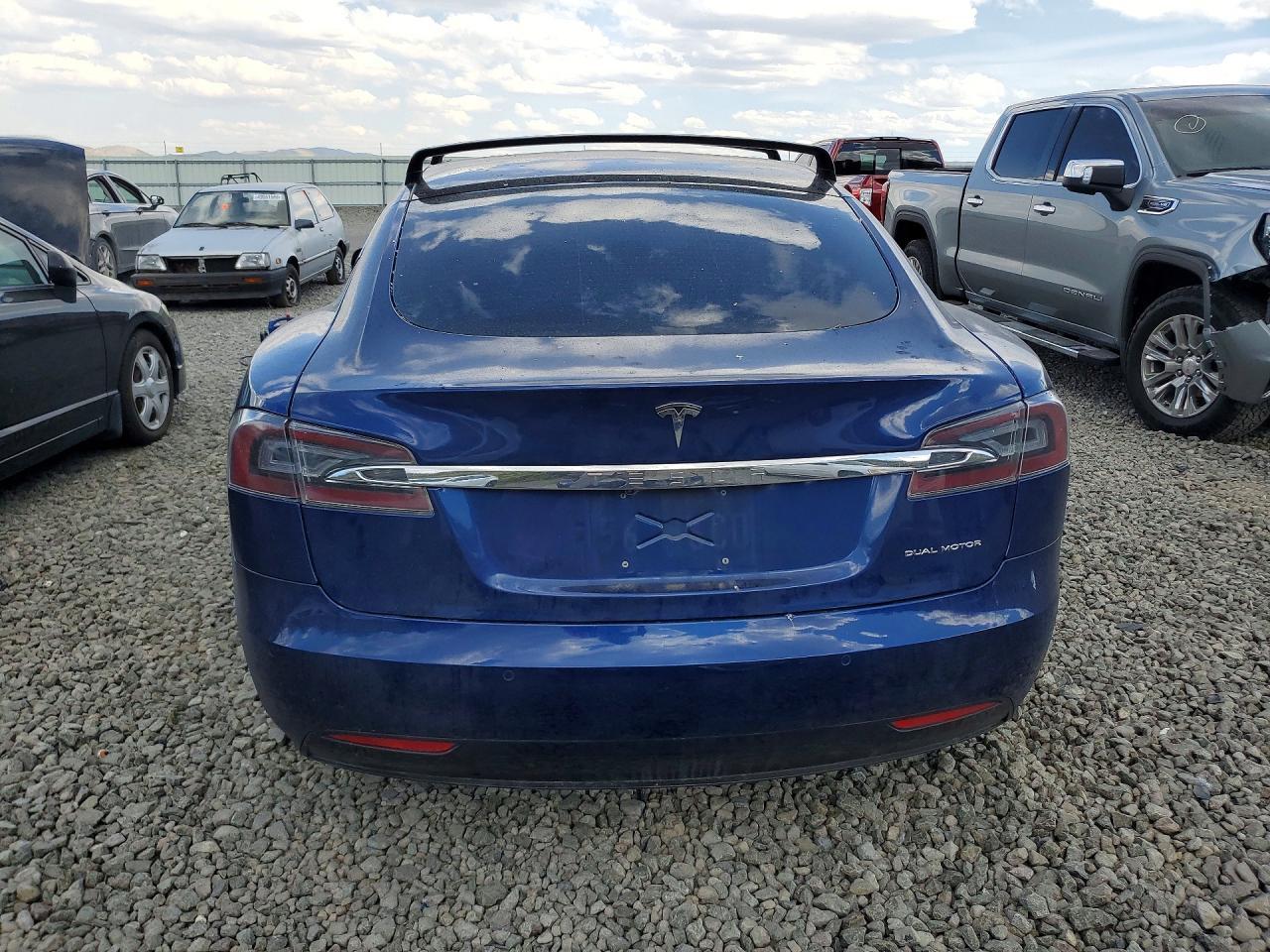 2020 Tesla Model S - Image 6