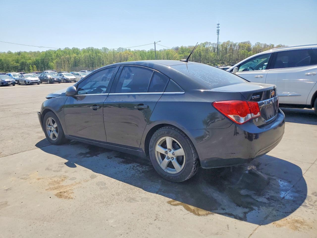 2014 Chevrolet Cruze Lt - Image 2