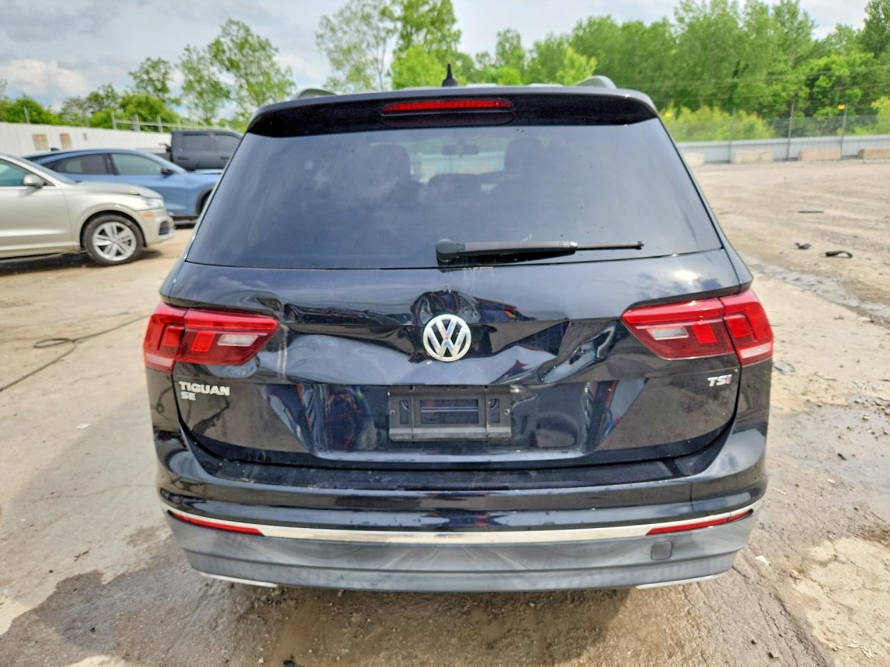 2018 Volkswagen Tiguan Se - Фото 6