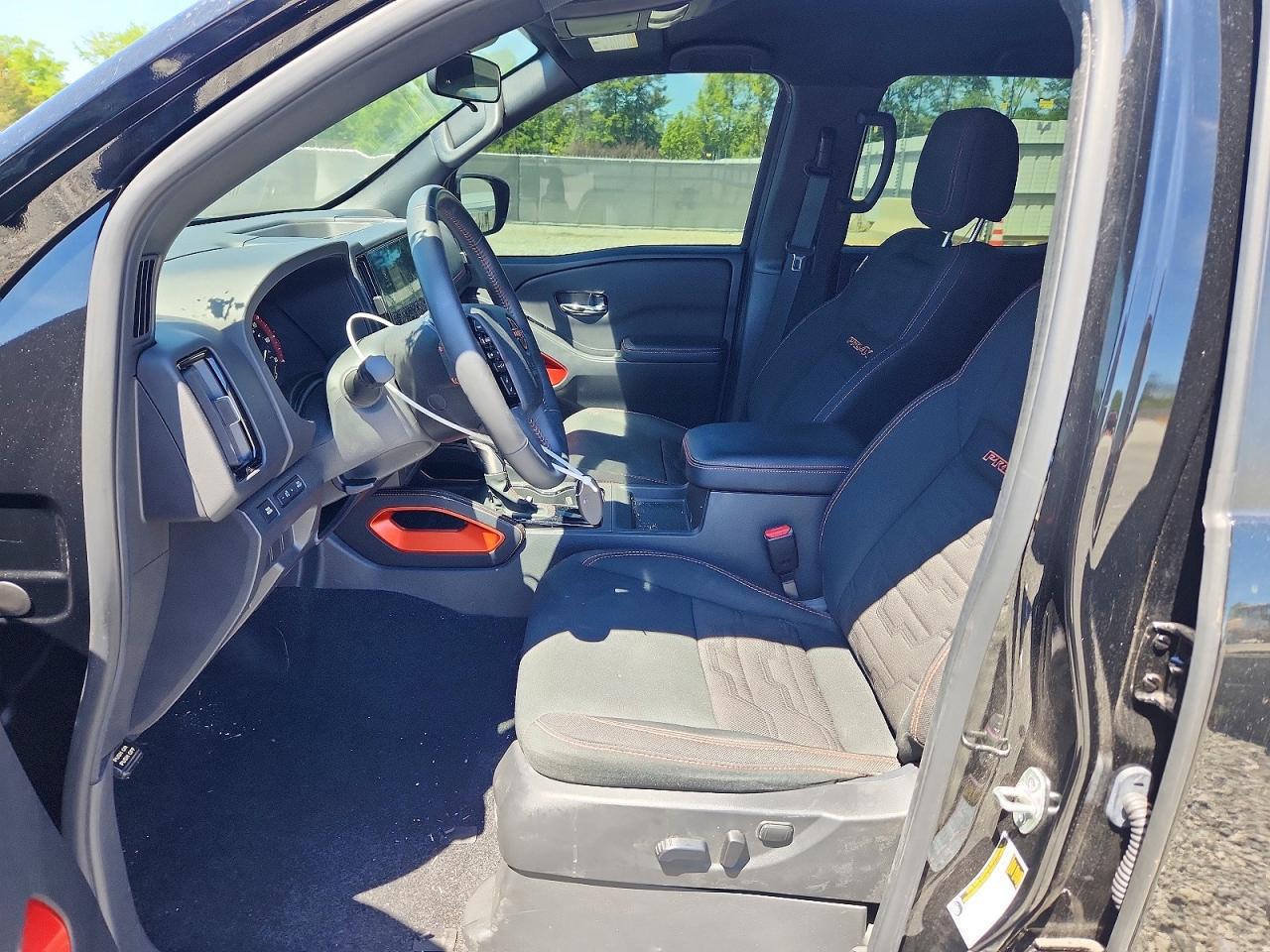 2025 Nissan Frontier Pro-4X - Image 7