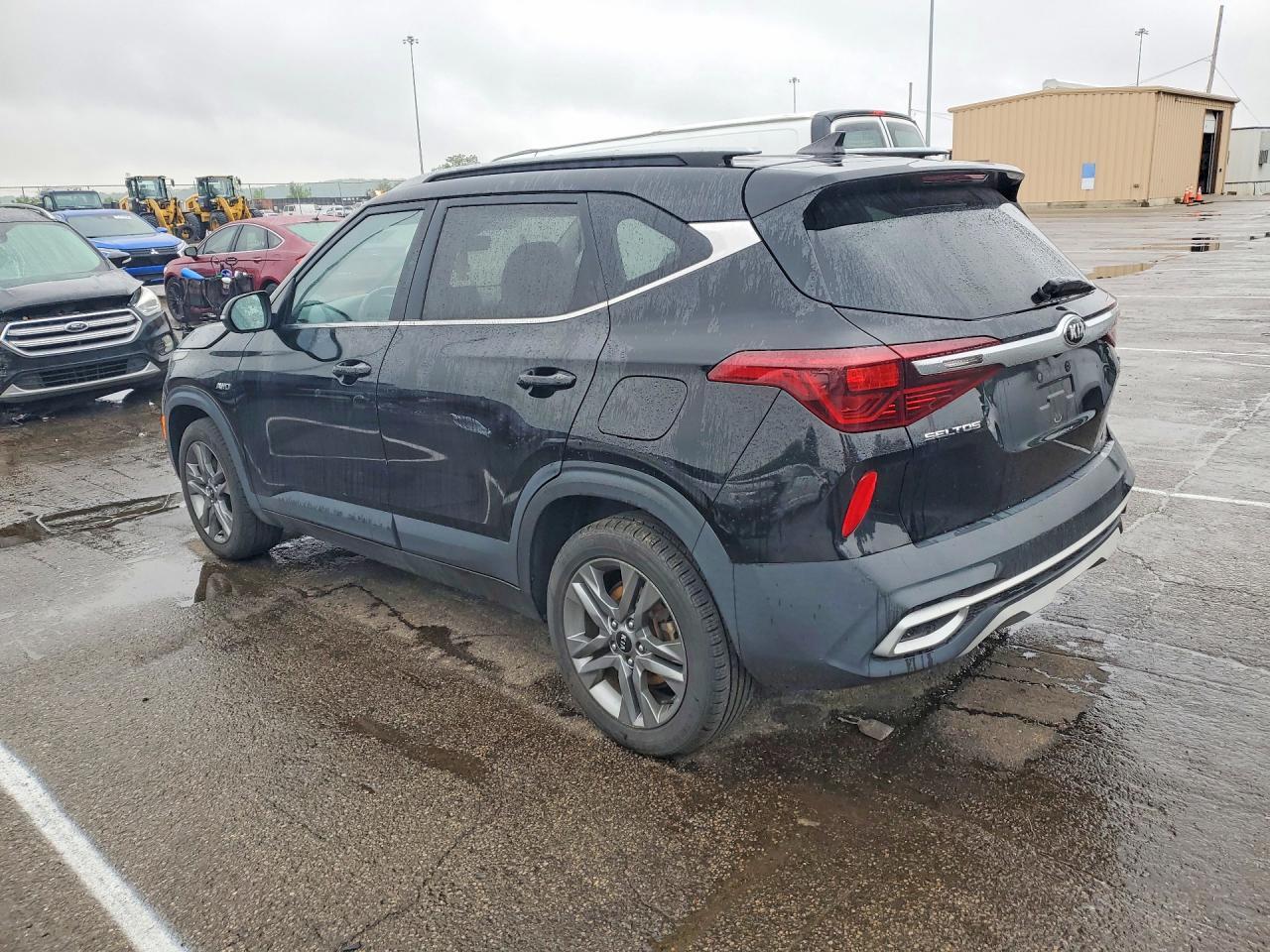 2021 Kia Seltos S - Image 2