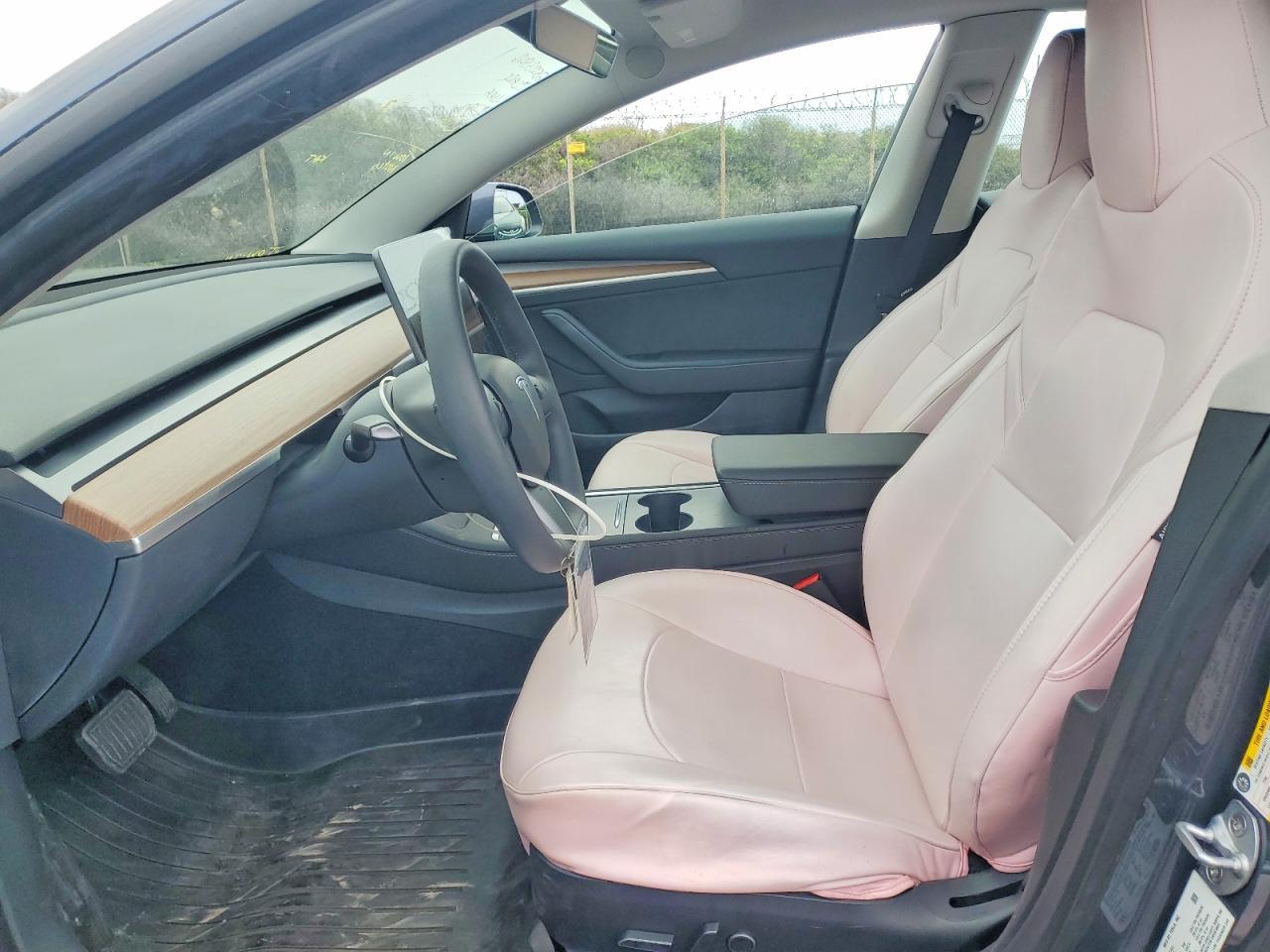 2023 Tesla Model 3 - Фото 7
