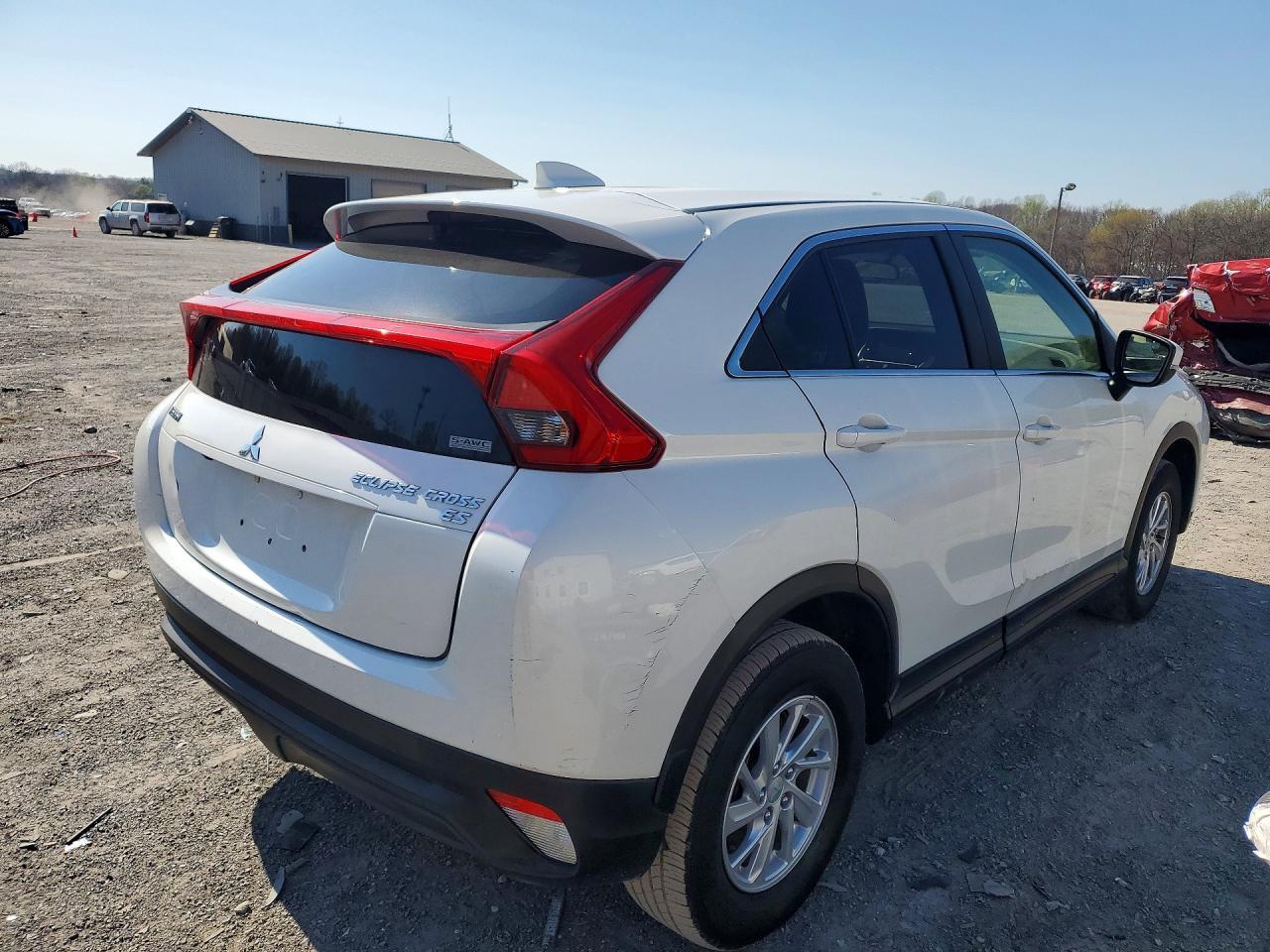 2019 Mitsubishi Eclipse Cross Es - Фото 3
