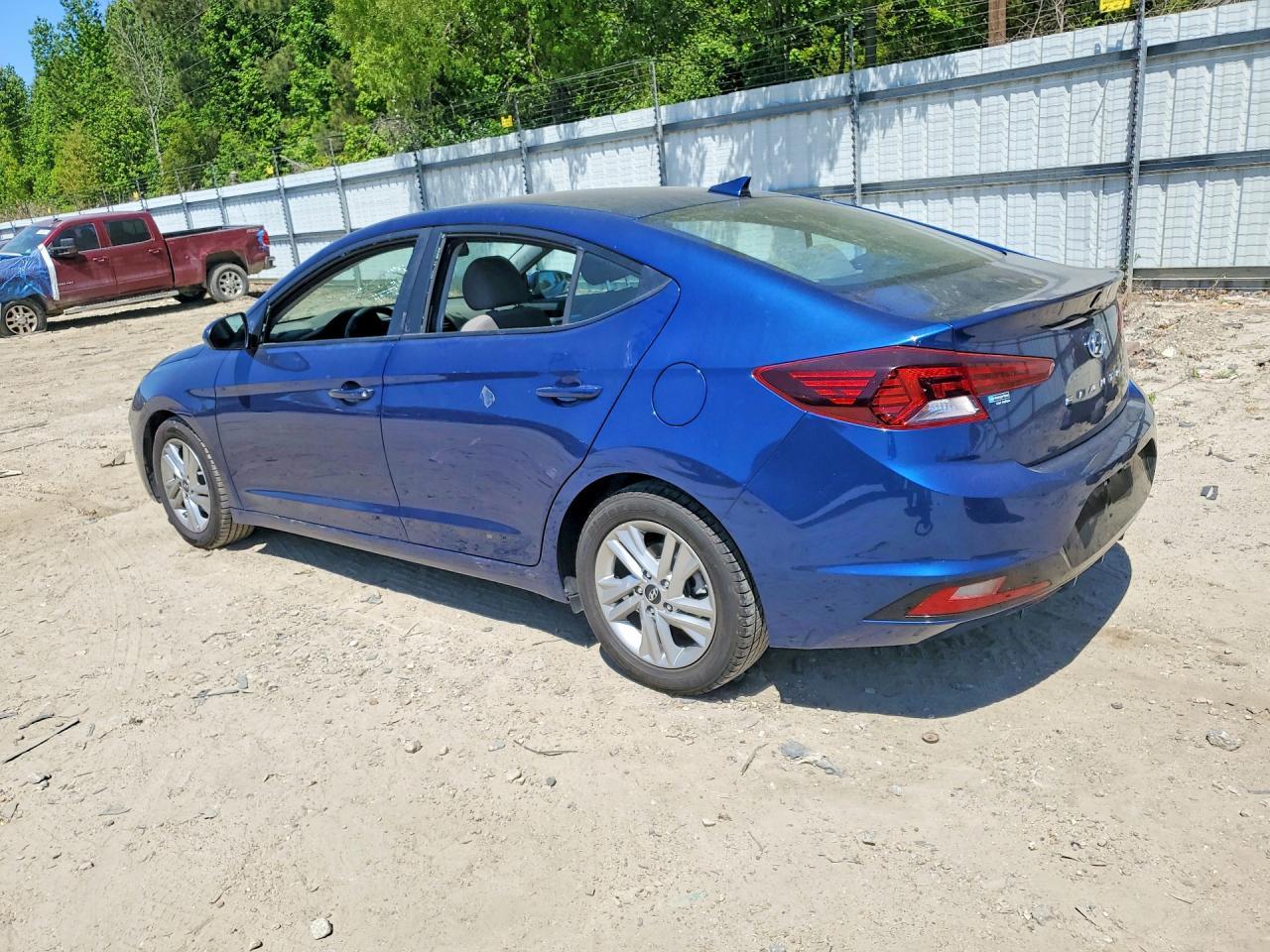 2020 Hyundai Elantra Sel - Фото 2