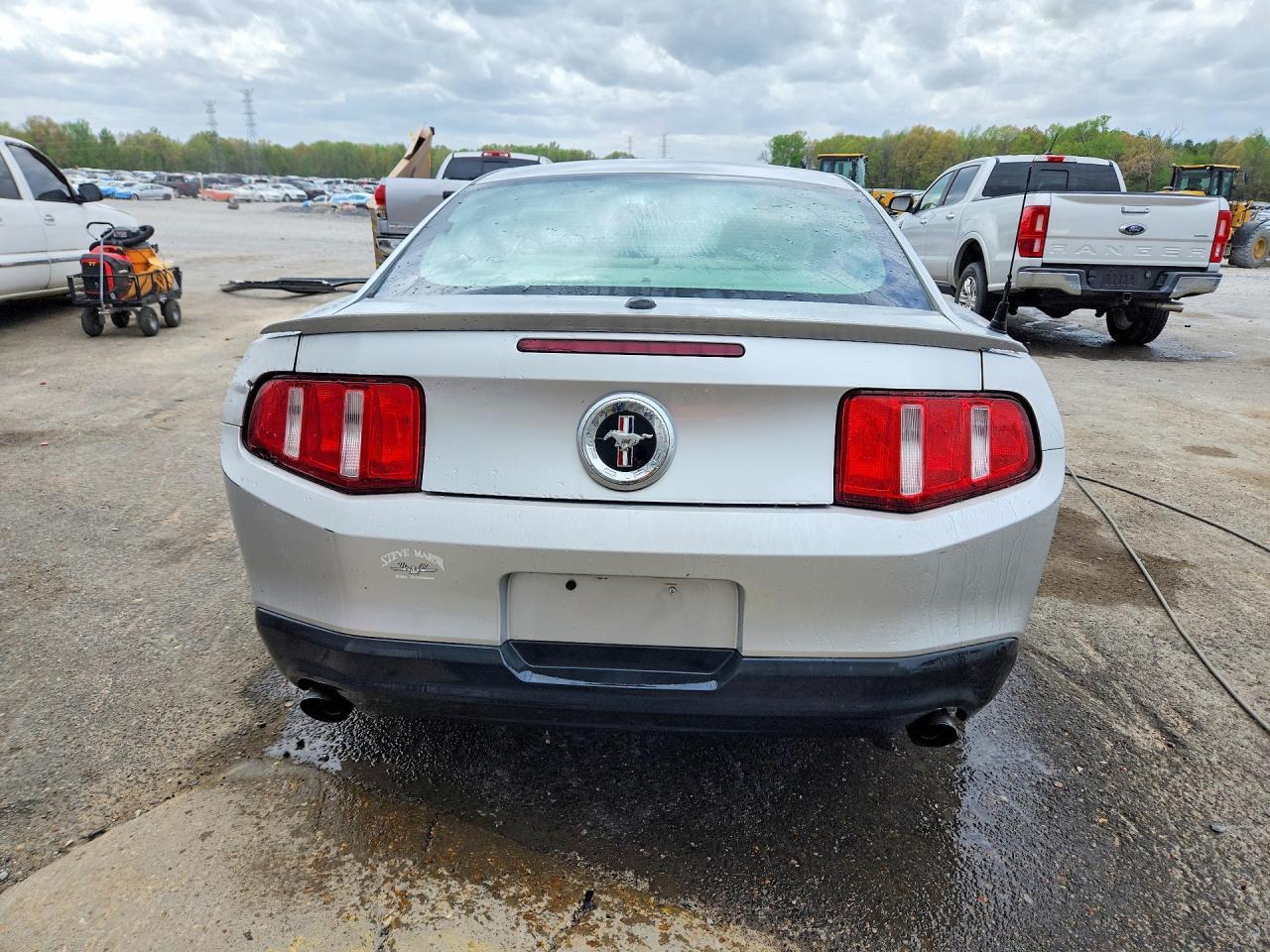 2011 Ford Mustang - Фото 6