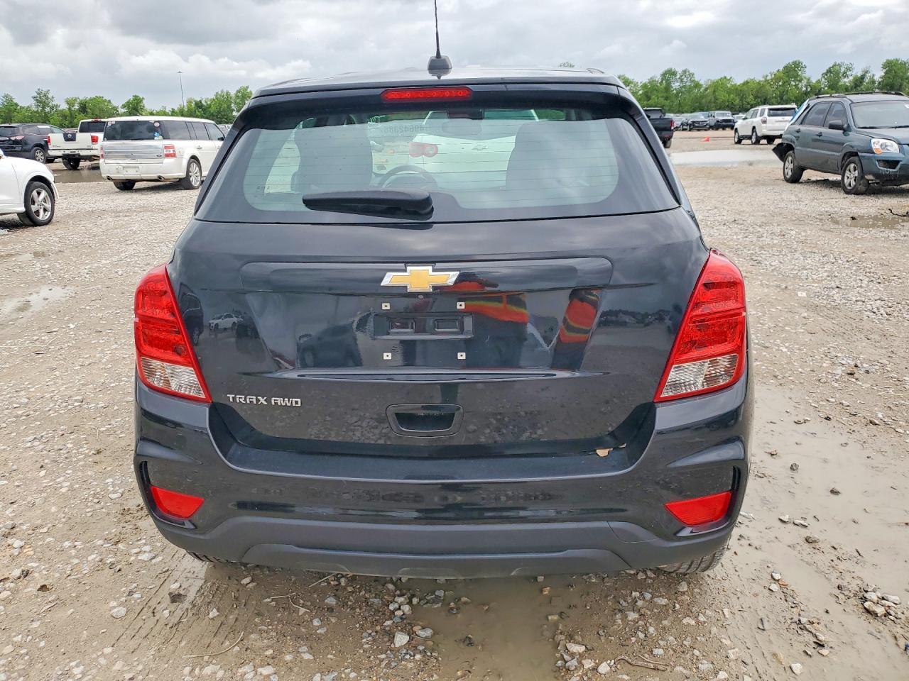 2020 Chevrolet Trax Ls - Image 6