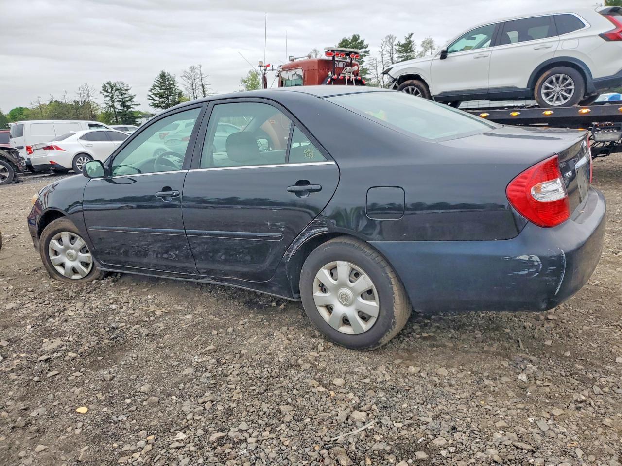 2004 Toyota Camry Le - Фото 2