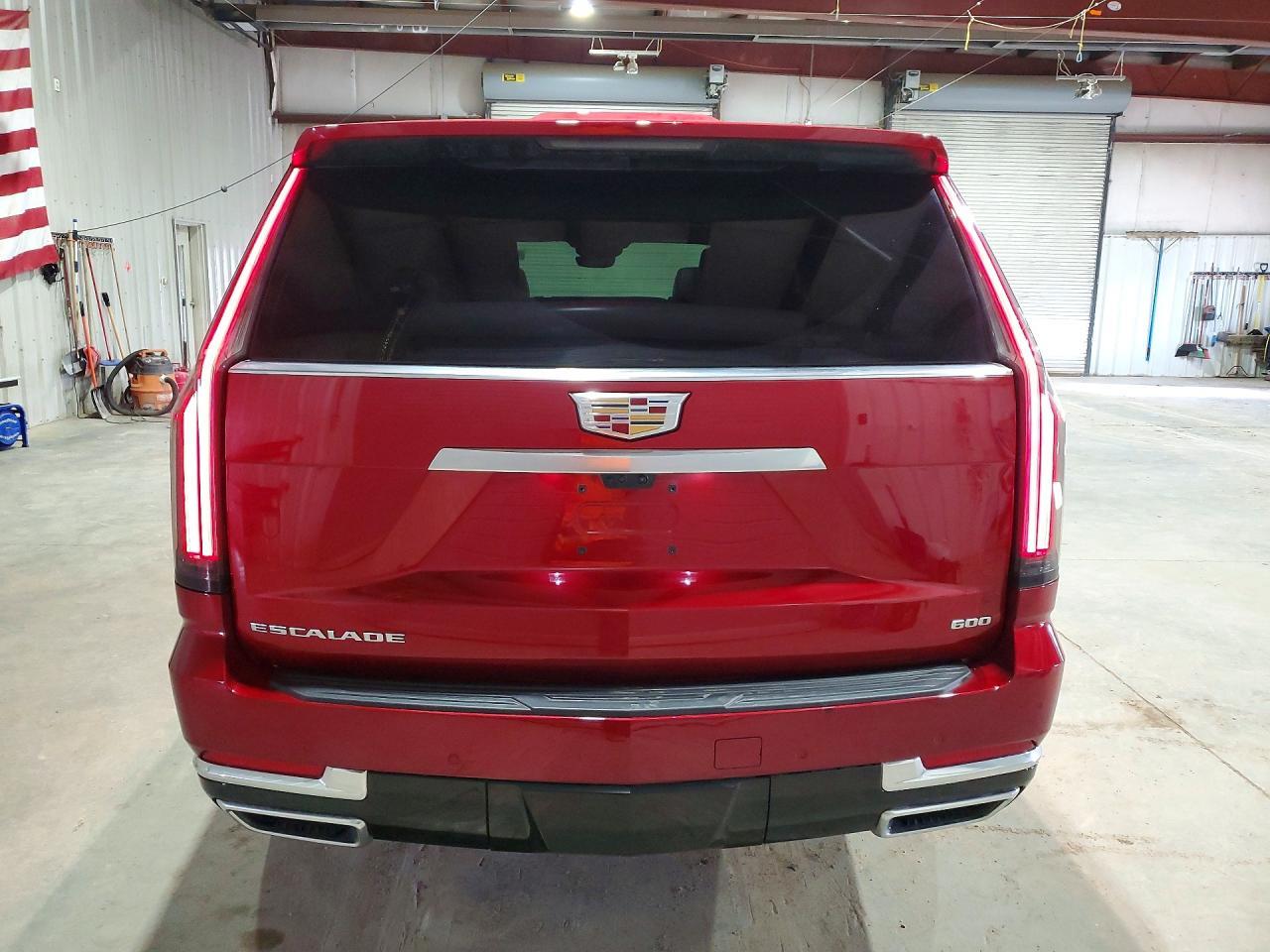 2026 Cadillac Escalade Esv Luxury - Image 6
