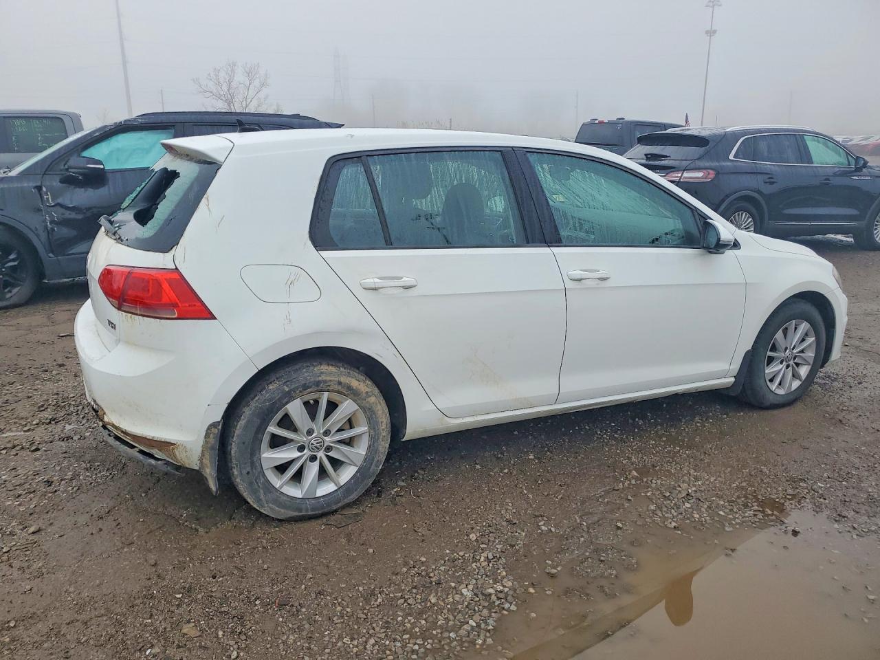 2016 Volkswagen Golf S - Фото 3