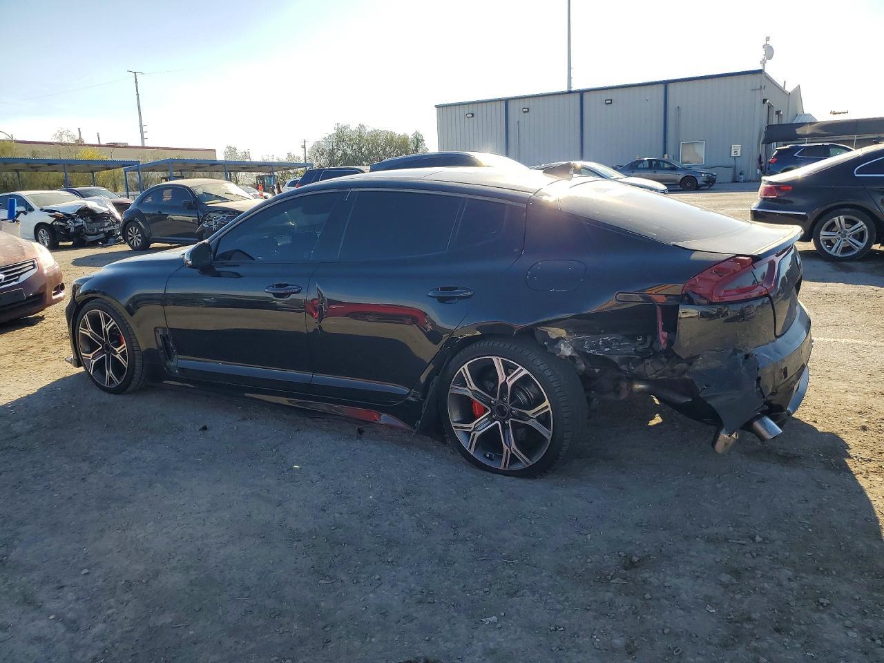 2018 Kia Stinger Gt2 - Фото 2