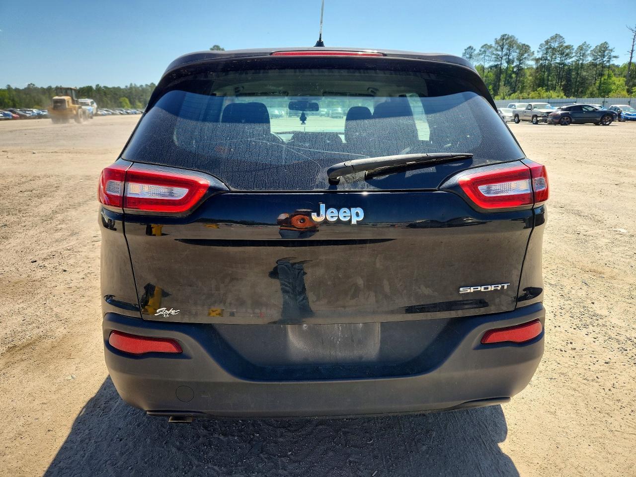 2017 Jeep Cherokee Sport - Image 6