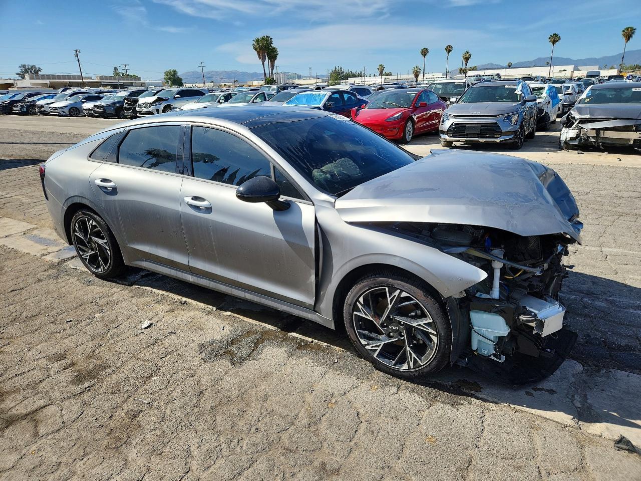 2025 Kia K5 Gt Line - Image 4