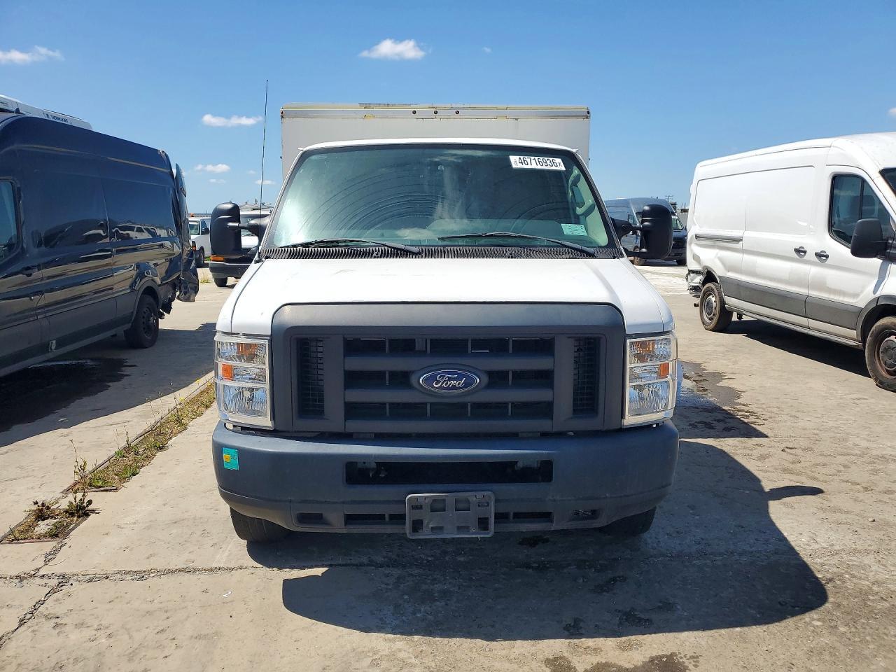 2017 Ford E450 Utility / Service Truck - Фото 5
