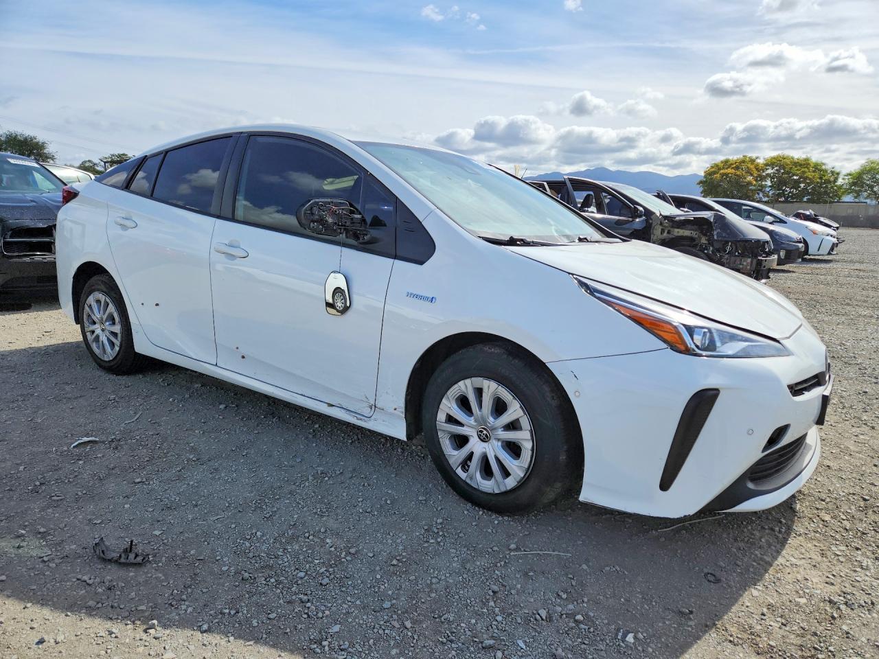 2021 Toyota Prius Le - Фото 4