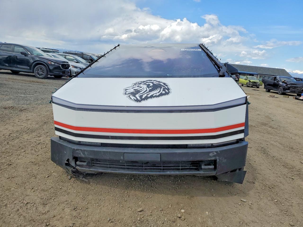 2024 Tesla Cybertruck - Image 5
