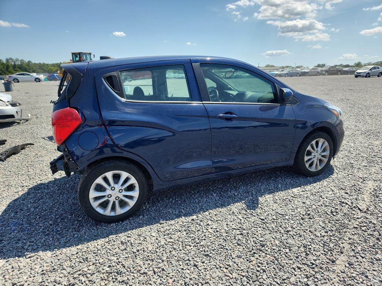 2022 Chevrolet Spark Activ Manual - Фото 3