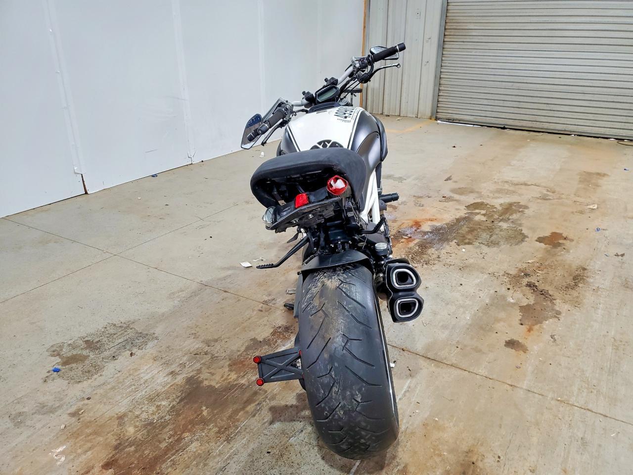 2013 Ducati Diavel - Фото 4