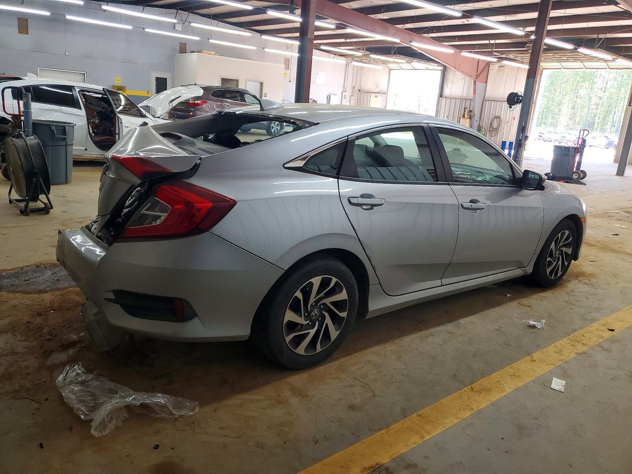 2017 Honda Civic Ex - Image 3
