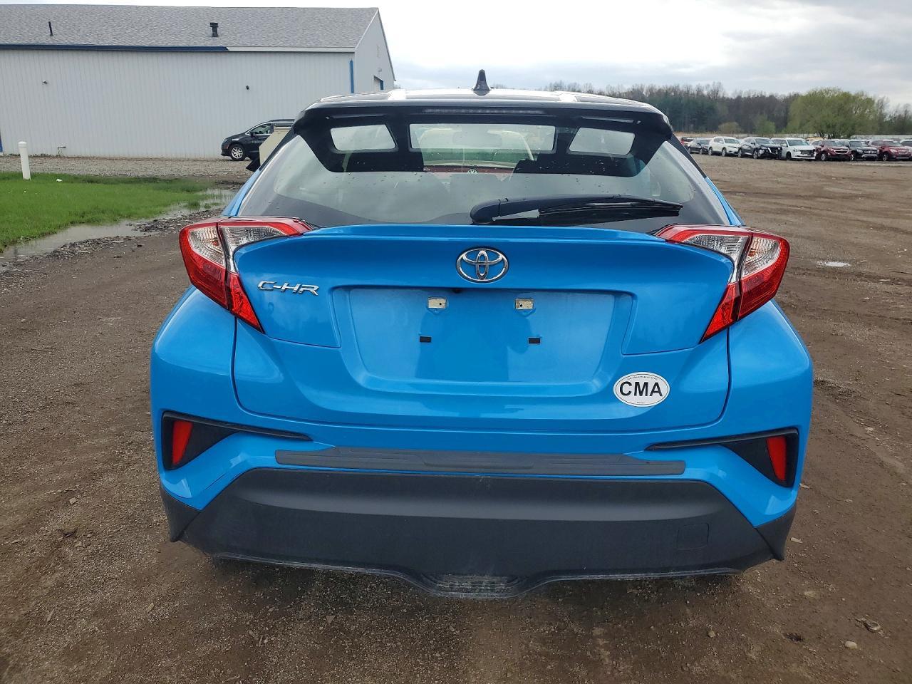 2019 Toyota C-Hr Xle - Image 6