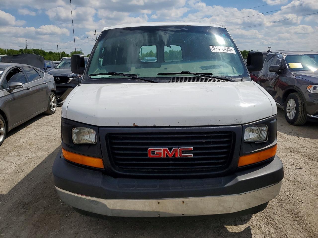 2017 GMC Savana G2500 - Image 5