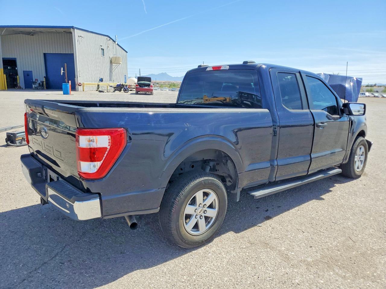2022 Ford F150 Super Cab - Фото 3