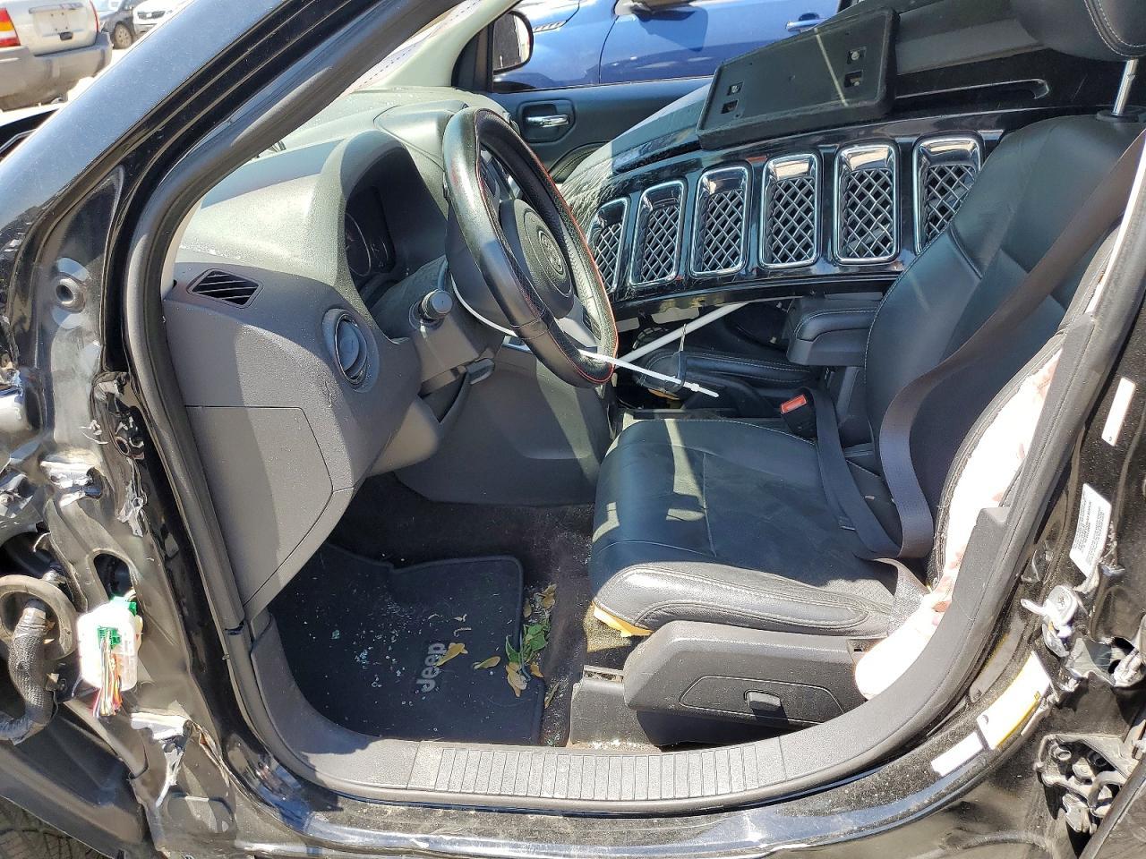 2015 Jeep Compass Latitude - Image 7