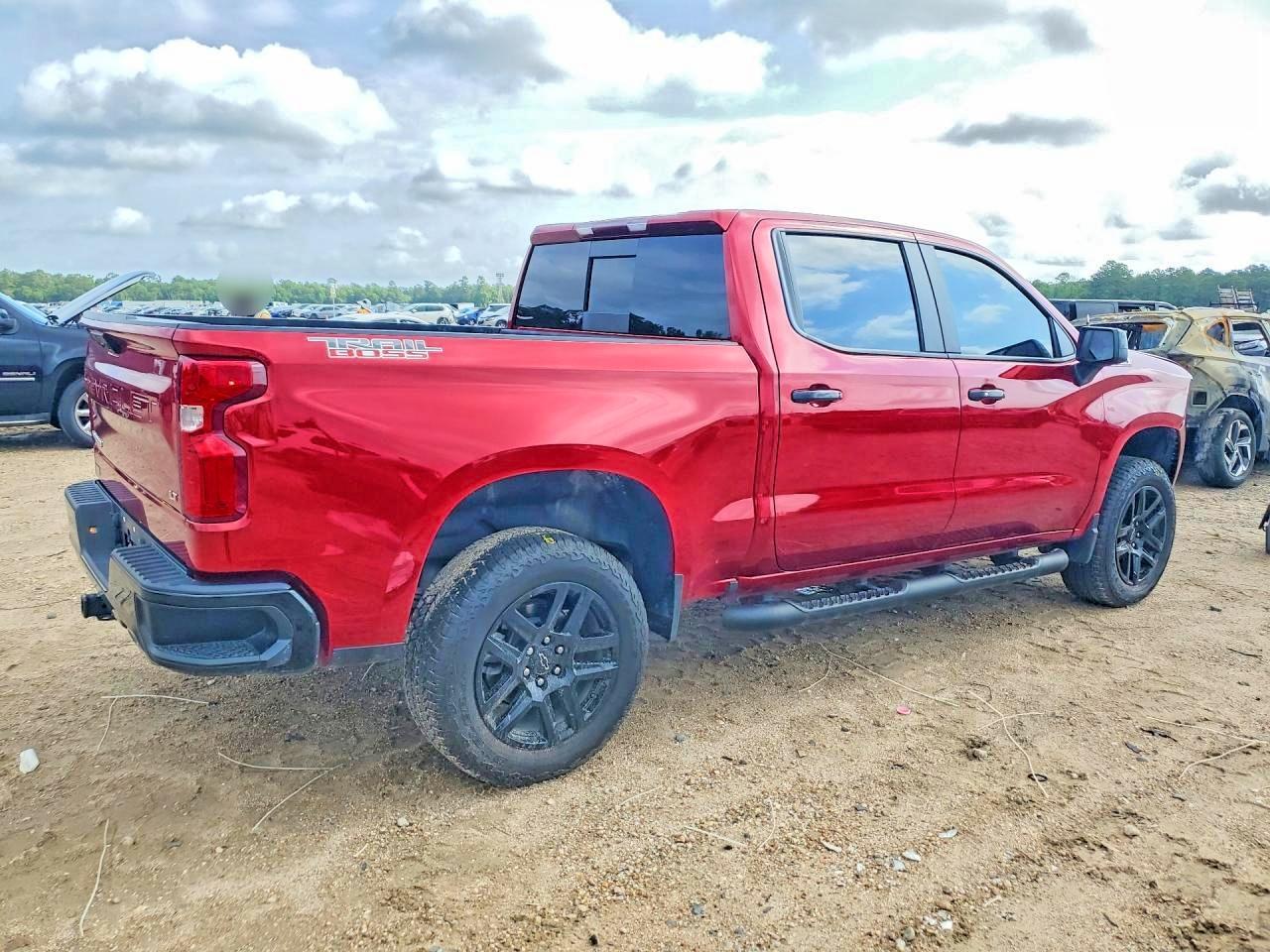 2026 Chevrolet Silverado K1500 Lt Trail Boss - Image 3