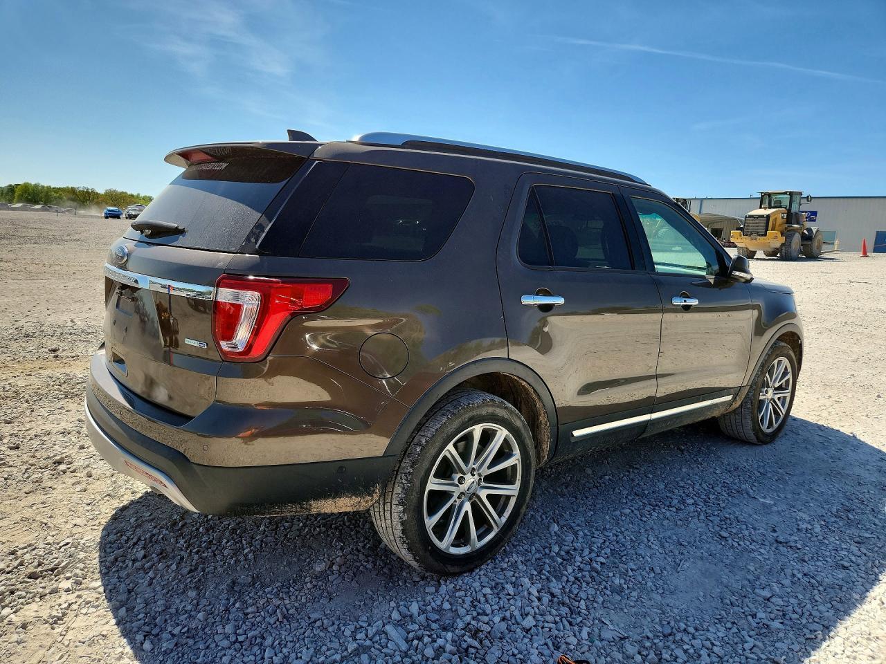 2016 Ford Explorer Limited - Image 3