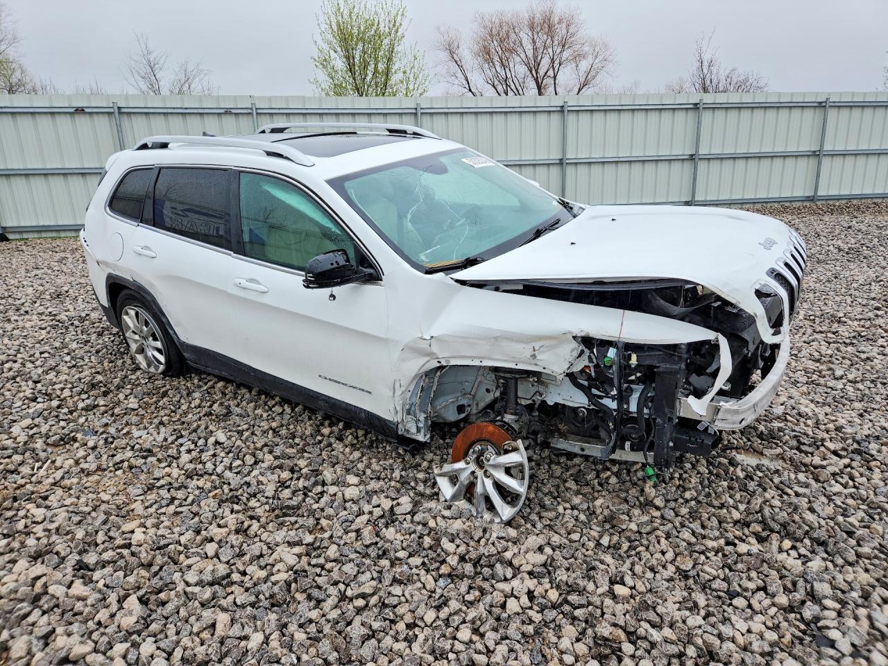 2016 Jeep Cherokee Limited - Image 4