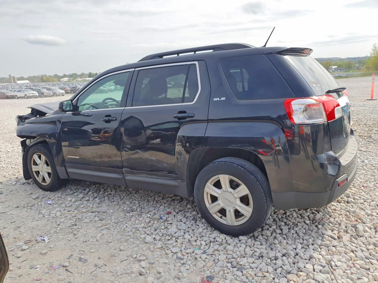 2014 GMC Terrain Sle - Image 2