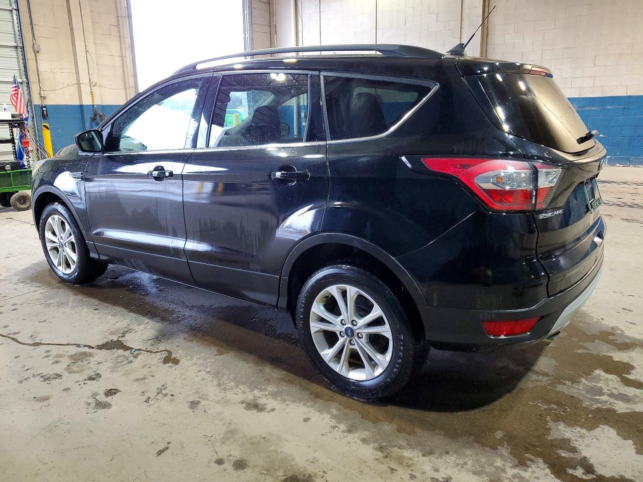 2018 Ford Escape Se - Фото 2