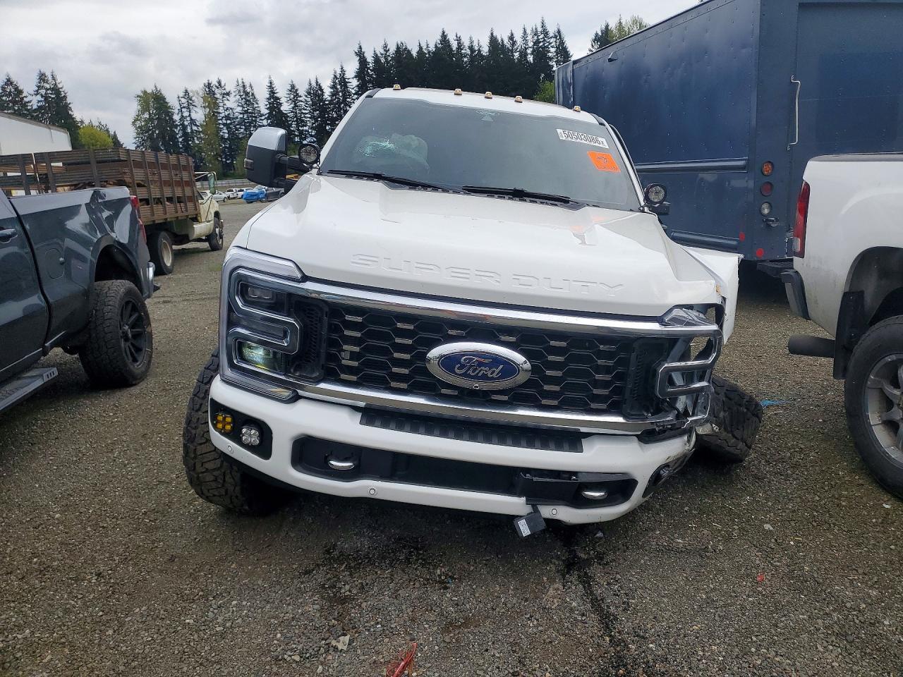 2024 Ford F350 Super Duty - Image 5