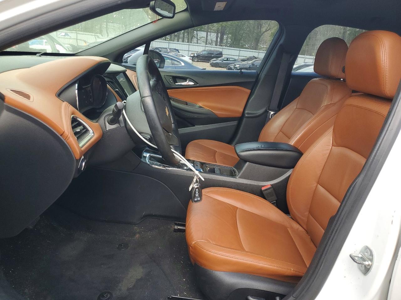 2016 Chevrolet Cruze Premier - Image 7