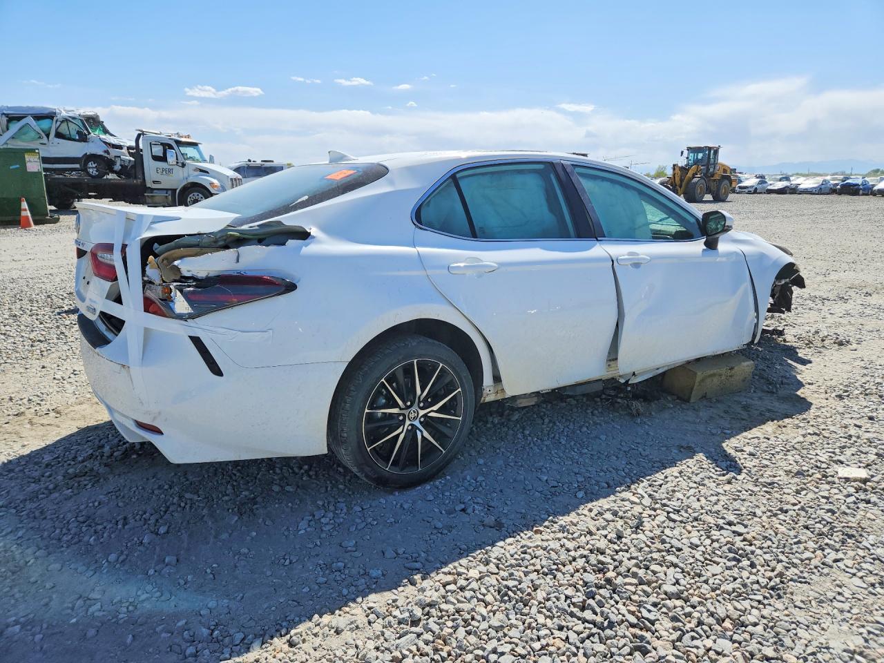 2024 Toyota Camry Hybrid Se - Фото 3
