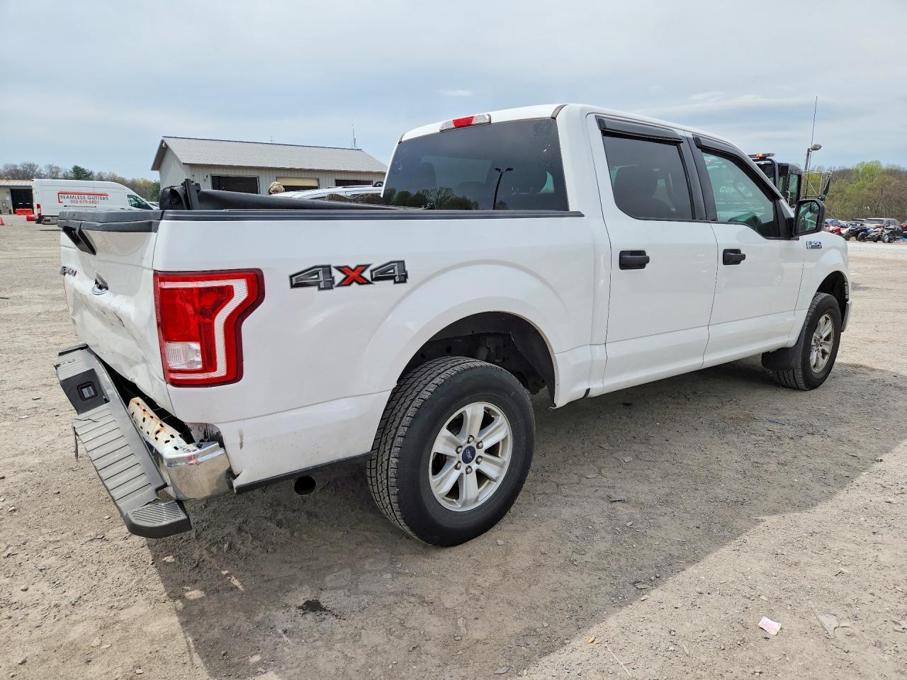 2017 Ford F150 Supercrew - Фото 3