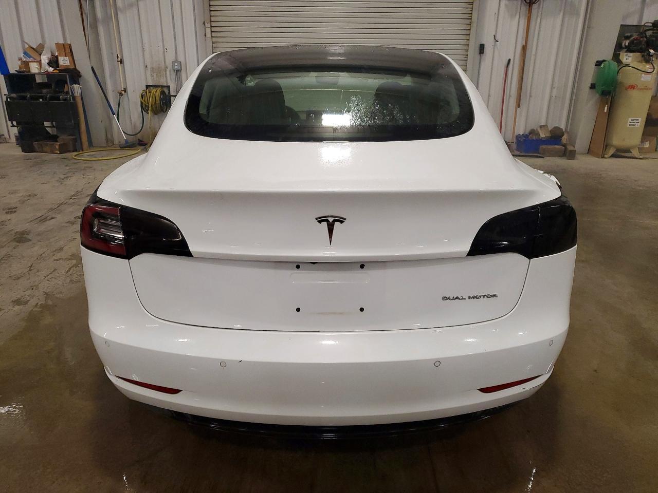 2018 Tesla Model 3 - Image 6