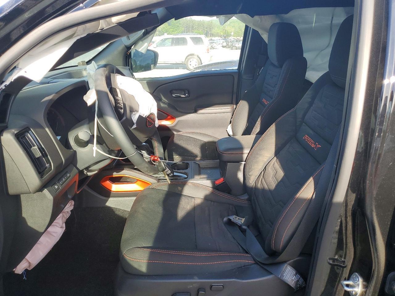 2025 Nissan Frontier Pro-X - Фото 7