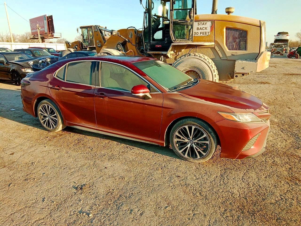 2018 Toyota Camry Se - Фото 4