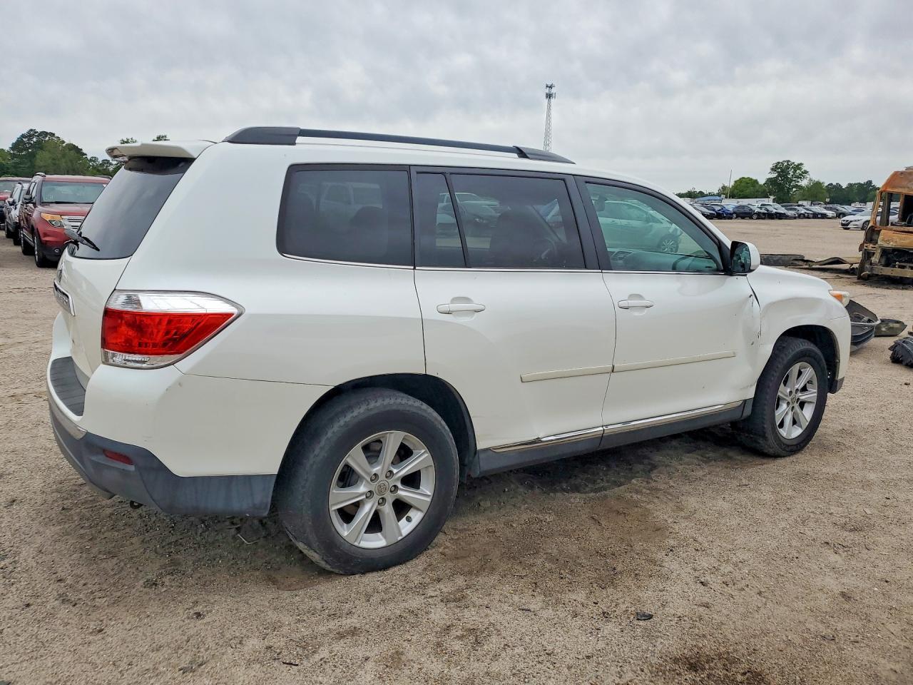 2011 Toyota Highlander Se - Фото 3