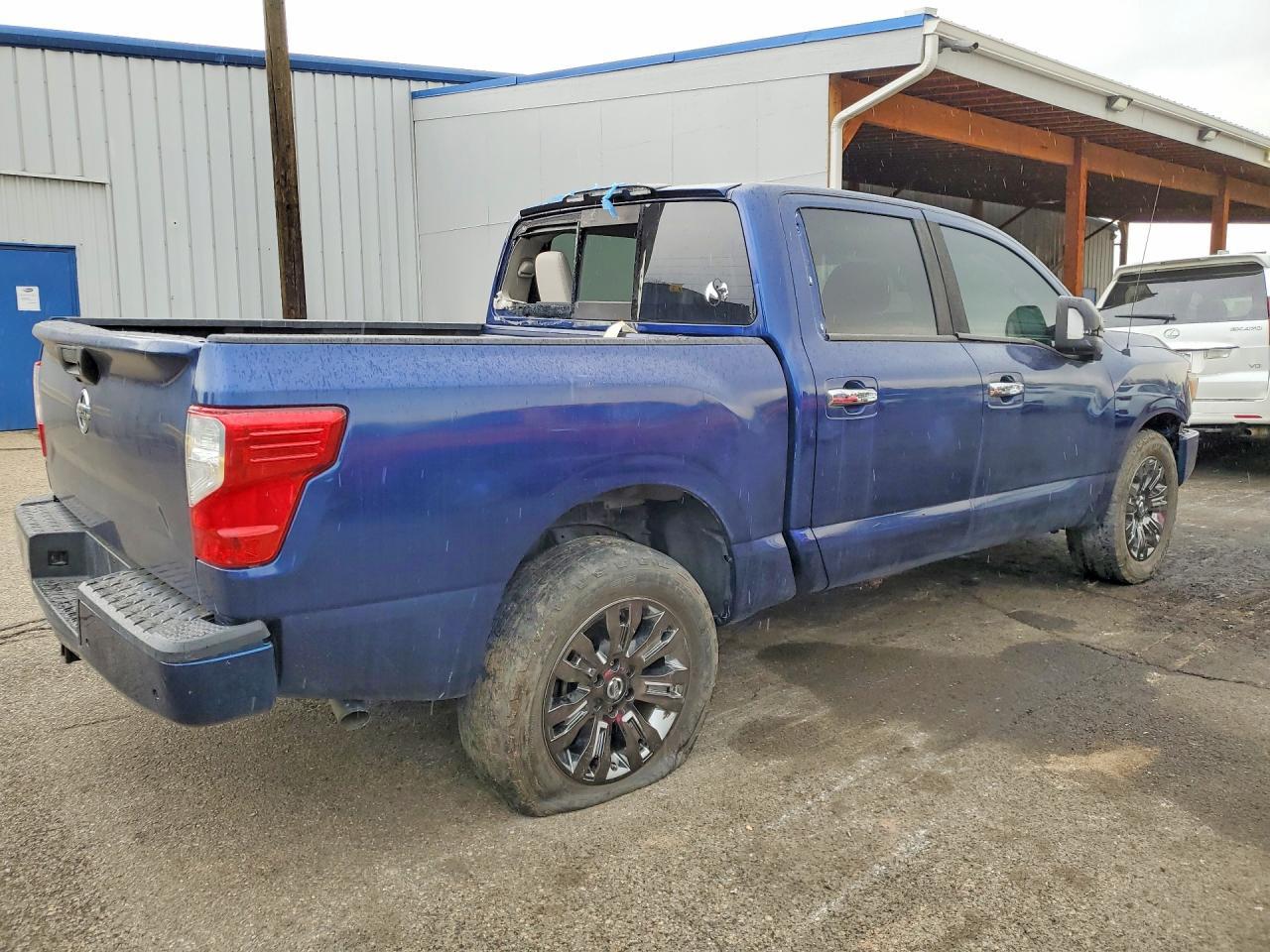 2020 Nissan Titan Sv - Фото 3