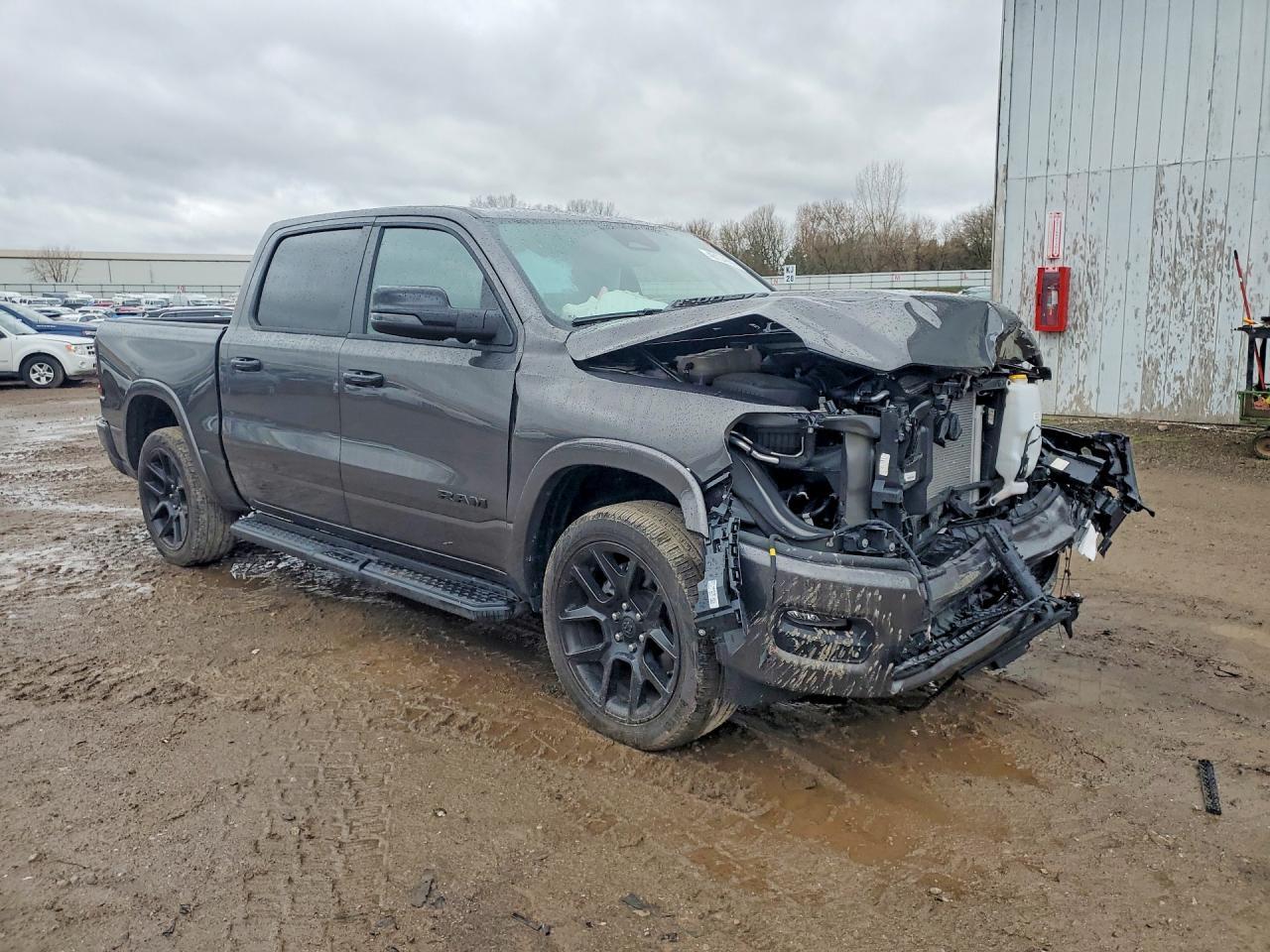 2025 Ram 1500 Laramie - Фото 4