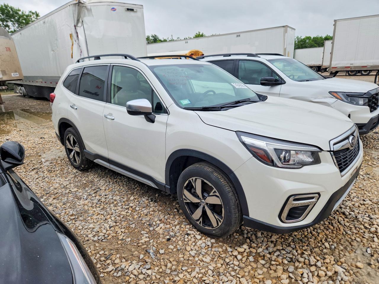 2019 Subaru Forester Touring - Image 4
