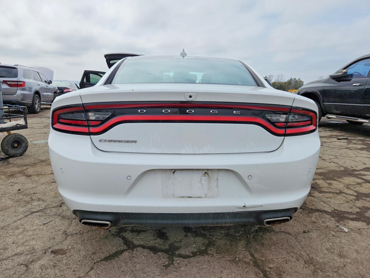 2023 Dodge Charger Sxt - Фото 6