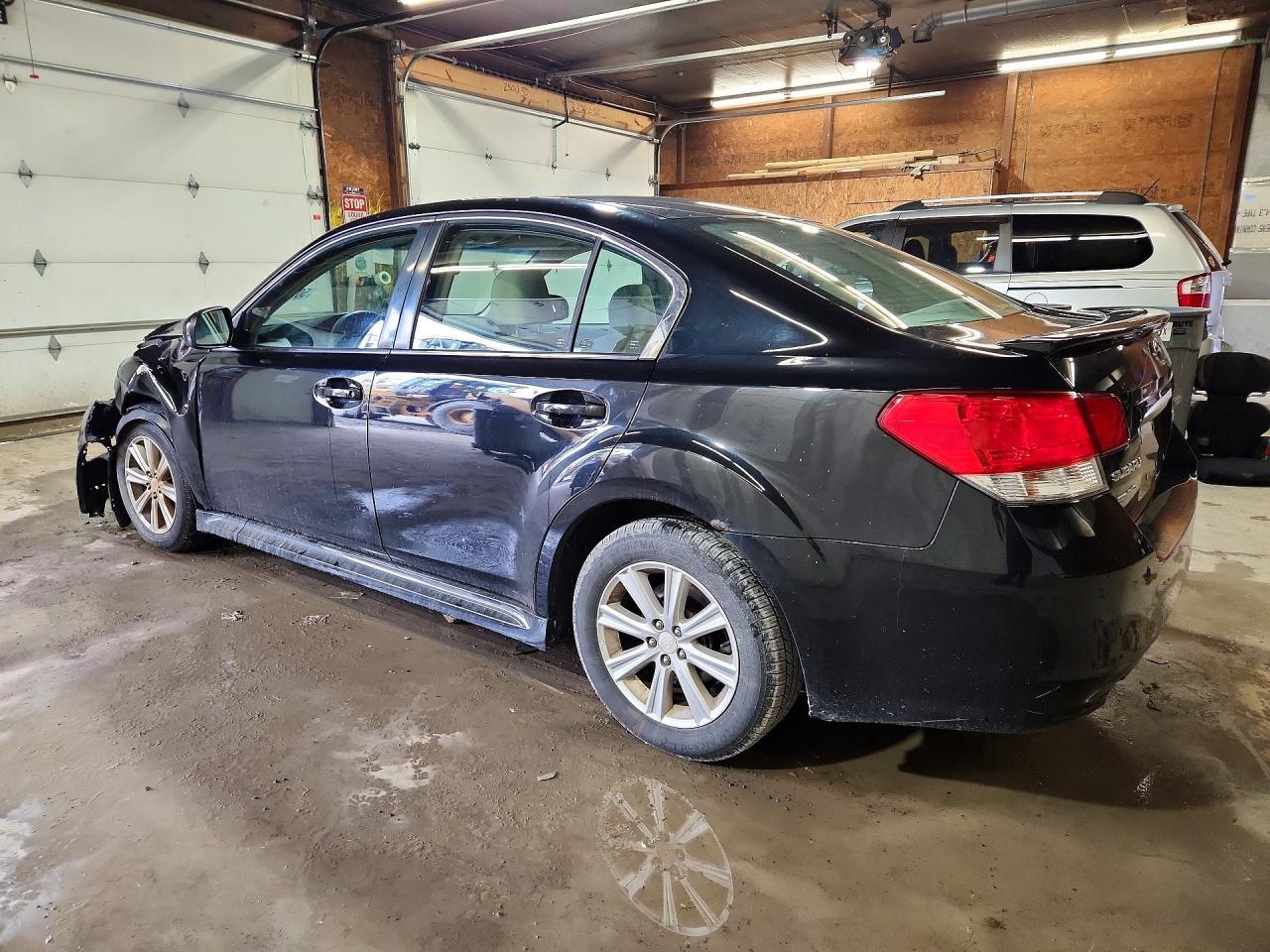 2012 Subaru Legacy 2.5I Premium - Фото 2