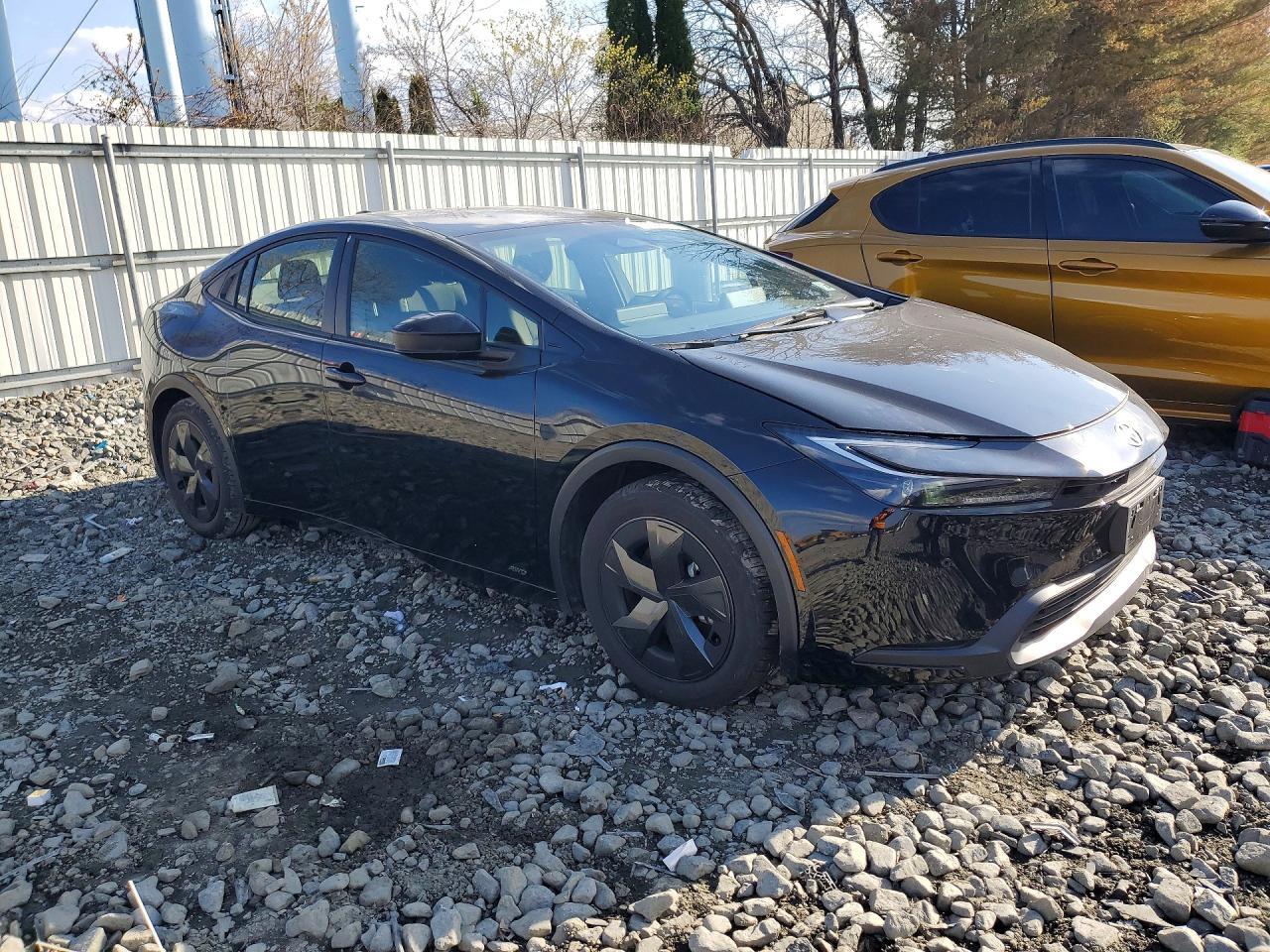 2025 Toyota Prius - Фото 4