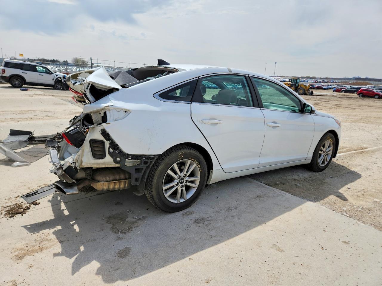 2017 Hyundai Sonata Se - Фото 3