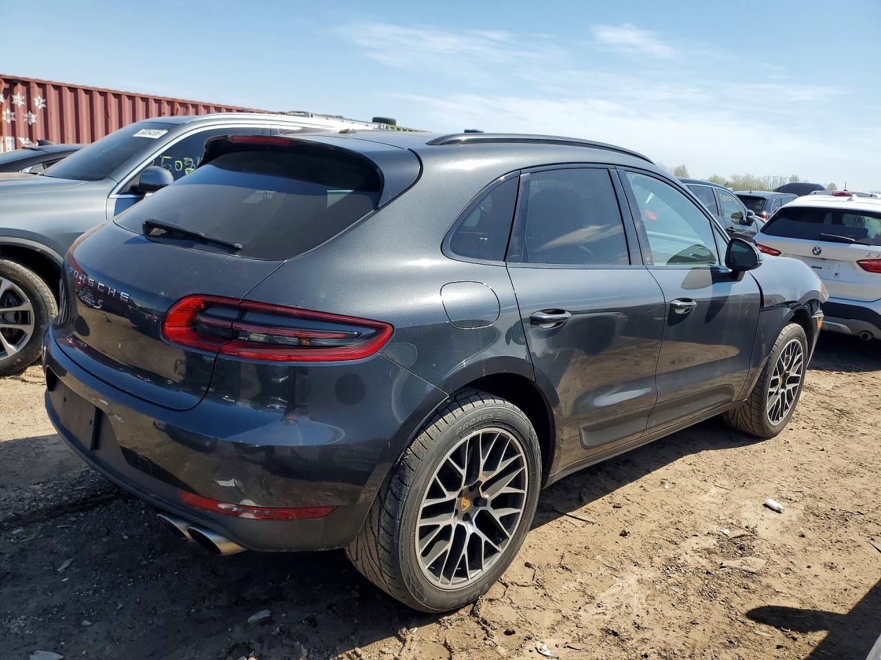 2017 Porsche Macan S - Image 3