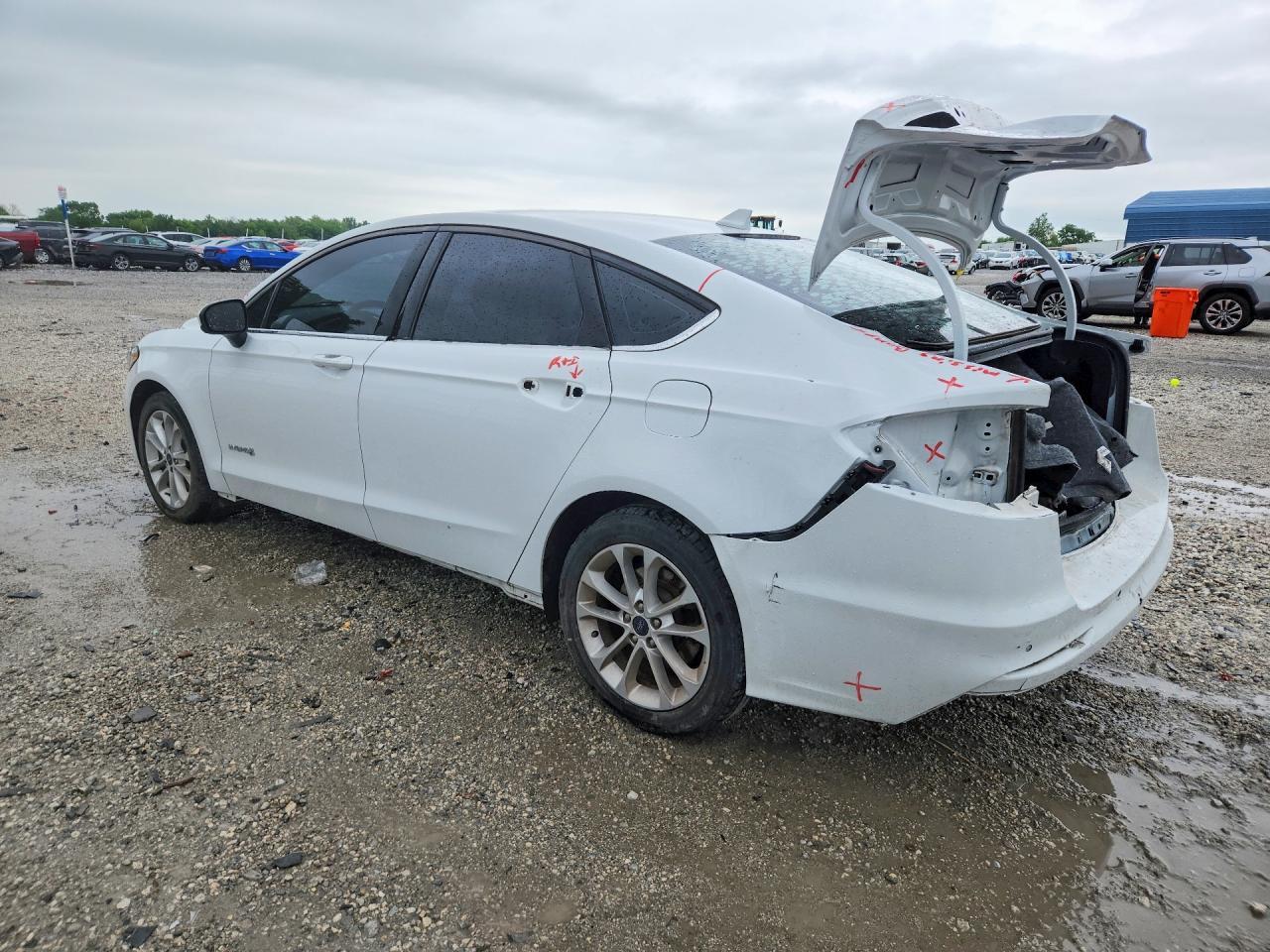 2019 Ford Fusion - Image 2