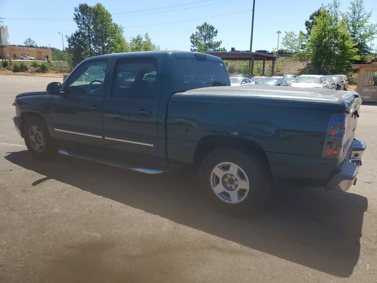 2005 Chevrolet Silverado C1500 - Image 2
